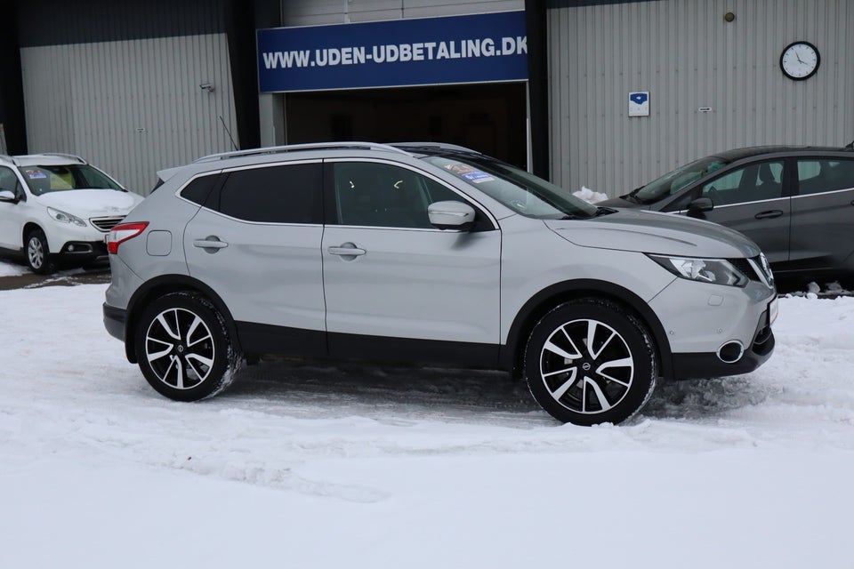 Nissan Qashqai 1,2 Dig-T 115 Tekna 5d