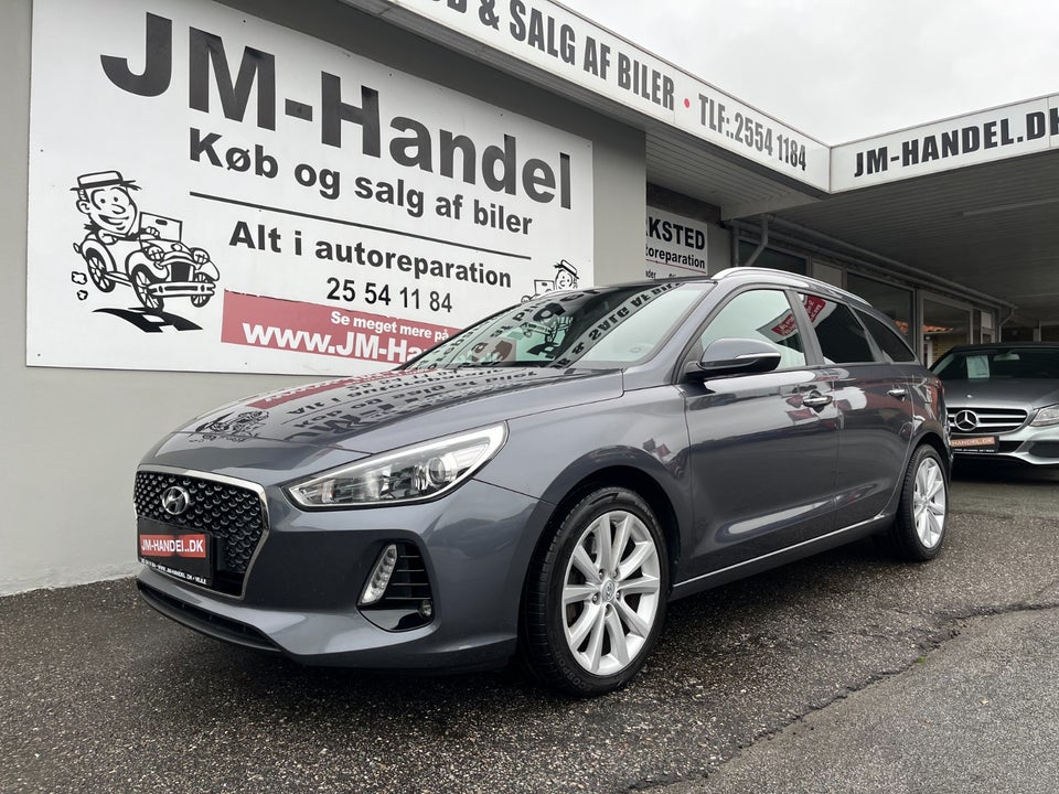 Hyundai i30 1,6 CRDi 110 Premium stc. 5d