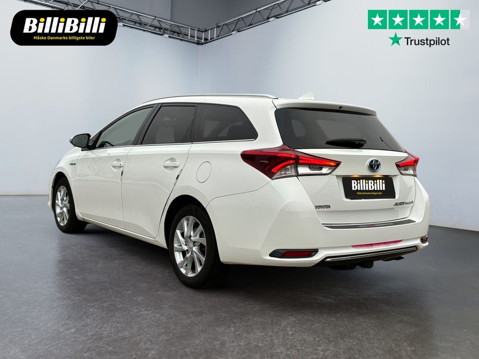 Toyota Auris 1,8 Hybrid H2 Comfort Touring Sports CVT 5d