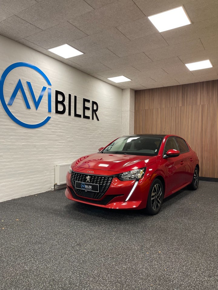 Peugeot 208 1,2 PureTech 100 Allure Sky 5d