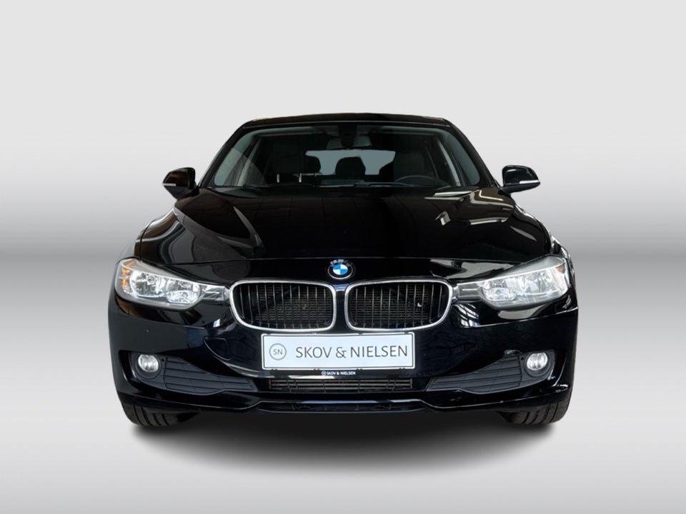BMW 320d 2,0 Touring aut. 5d