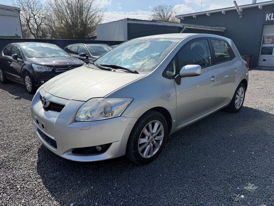 Toyota Auris 1,6 Sol M/M 5d