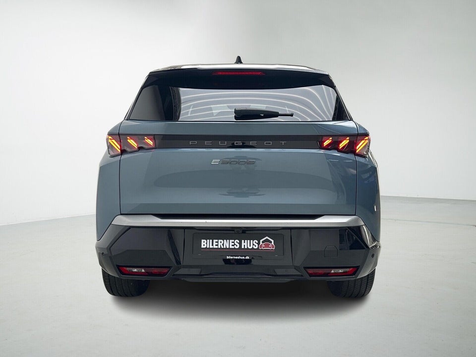 Peugeot e-5008 77 GT Pack AWD 7prs 5d
