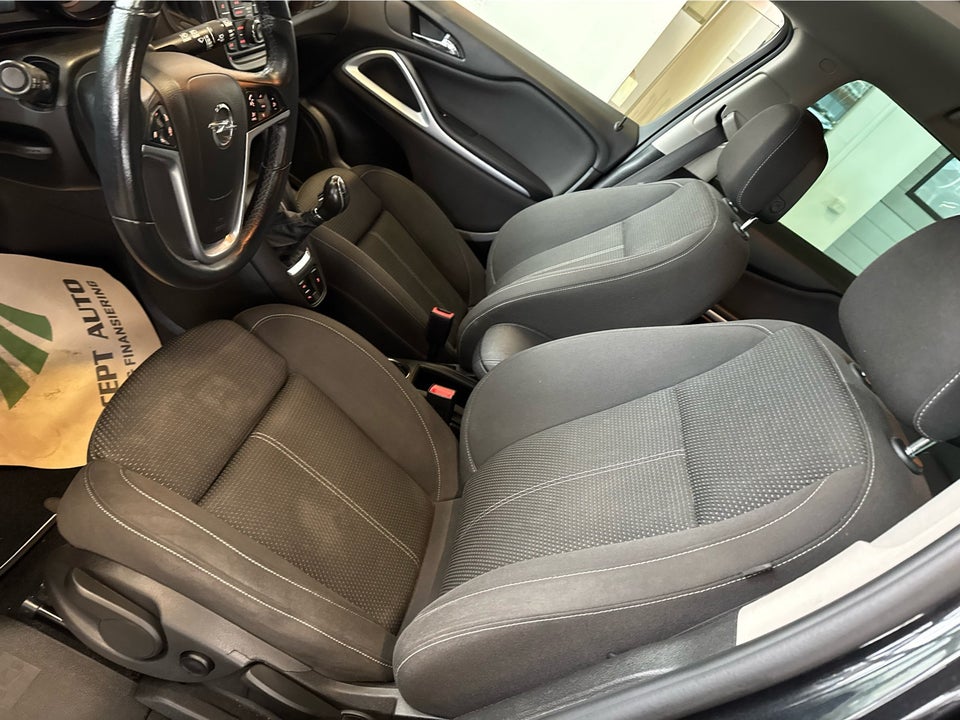 Opel Zafira Tourer 1,6 CDTi 136 Enjoy 7prs 5d