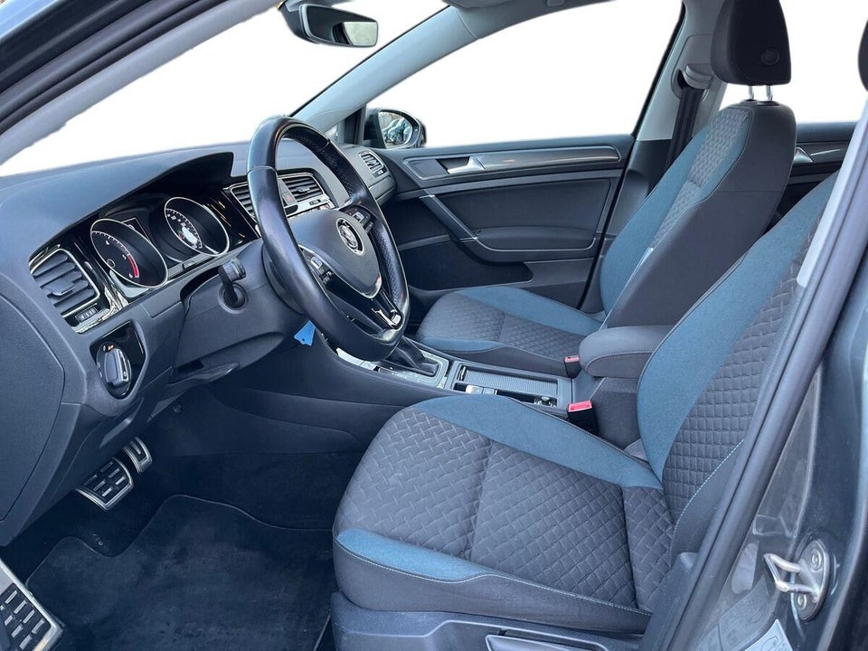 VW Golf VII 1,6 TDi 115 IQ.Drive Variant DSG 5d