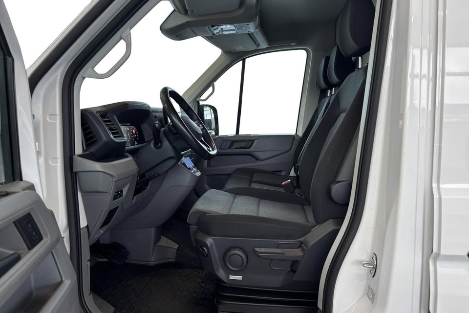 VW Crafter 35 2,0 TDi 177 Kassevogn L3H2 aut.