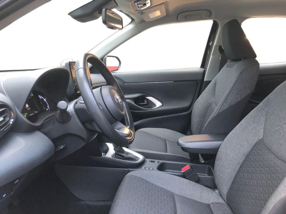 Toyota Yaris Cross 1,5 Hybrid Active Tech e-CVT 5d