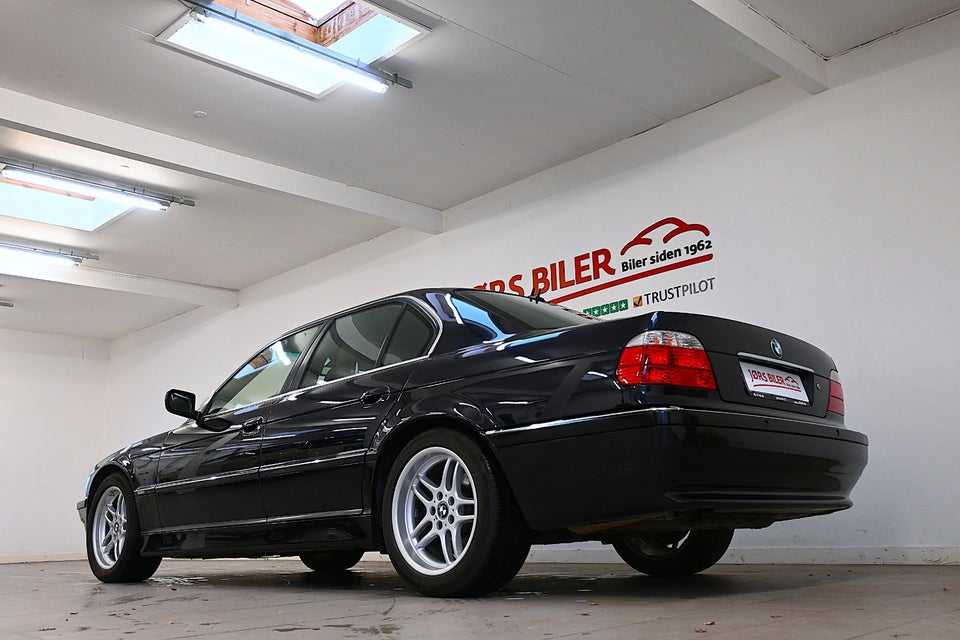 BMW 740i 4,4 aut. 4d