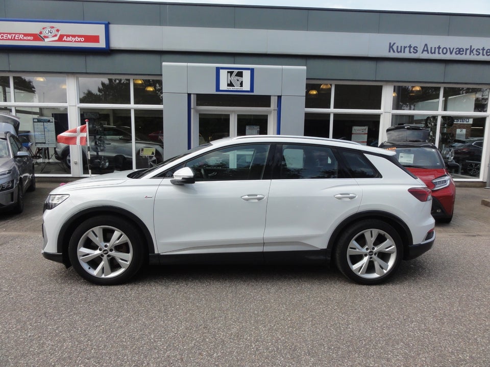 Audi Q4 e-tron 40 S-line 5d