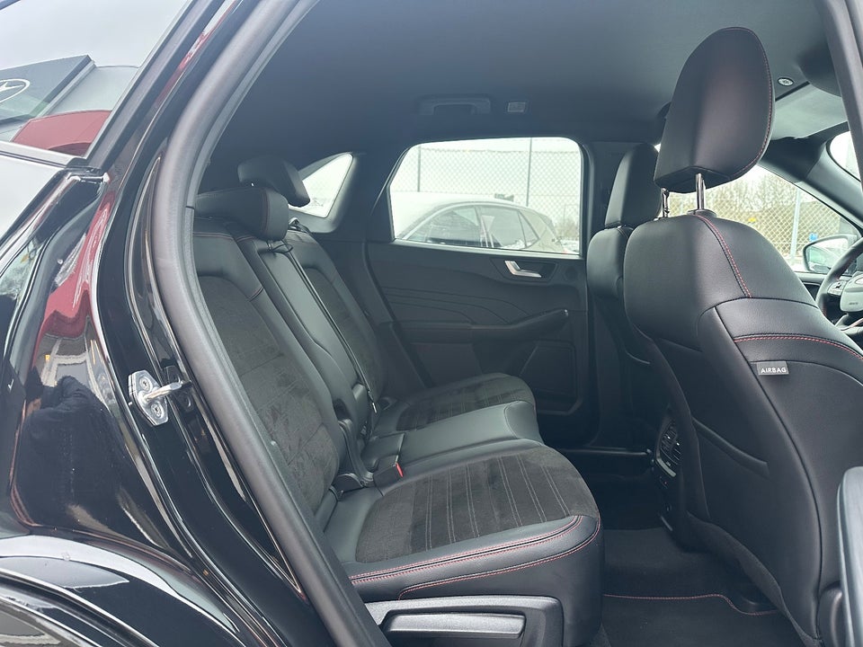 Ford Kuga 2,5 PHEV ST-Line X CVT 5d