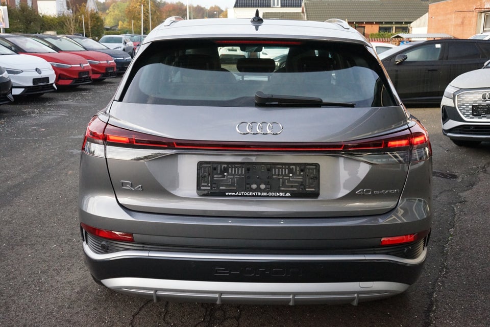Audi Q4 e-tron 40 S-line 5d