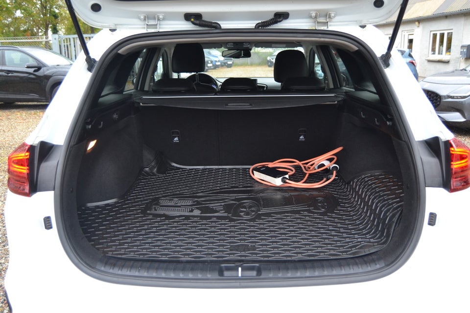 Kia Ceed 1,6 PHEV Upgrade Intro SW DCT 5d