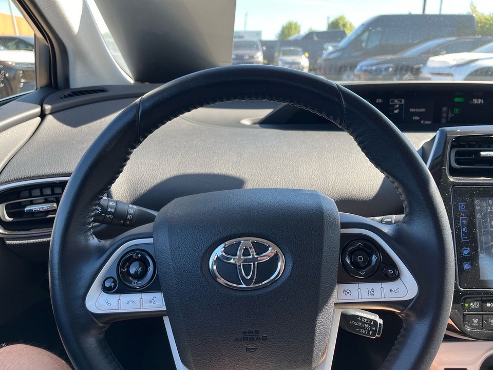 Toyota Prius 1,8 Hybrid H3 CVT 5d