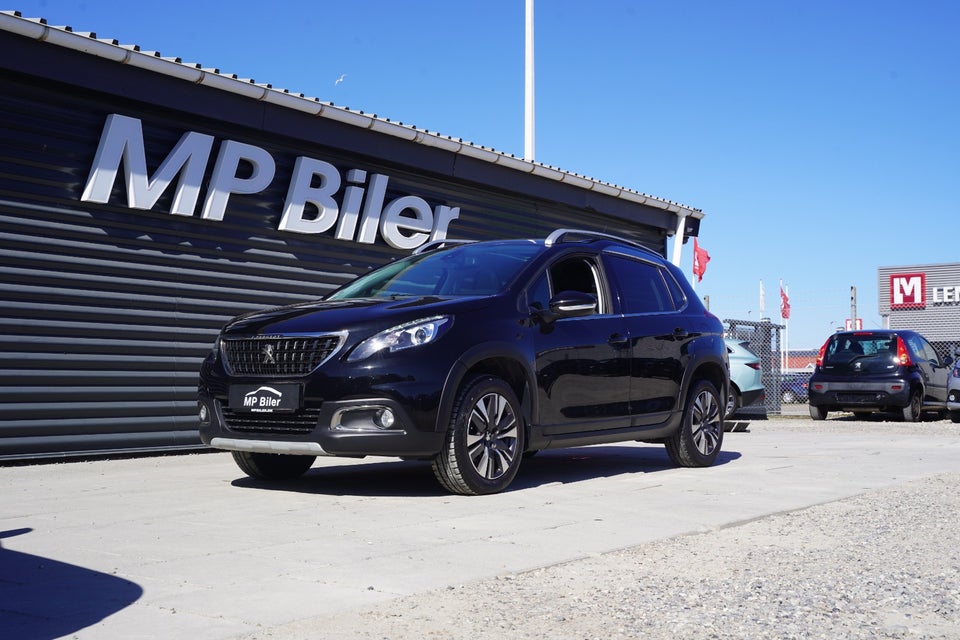 Peugeot 2008 1,2 PureTech 130 Allure Sky 5d