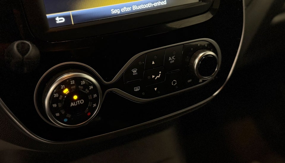 Renault Captur 0,9 TCe 90 Intens 5d