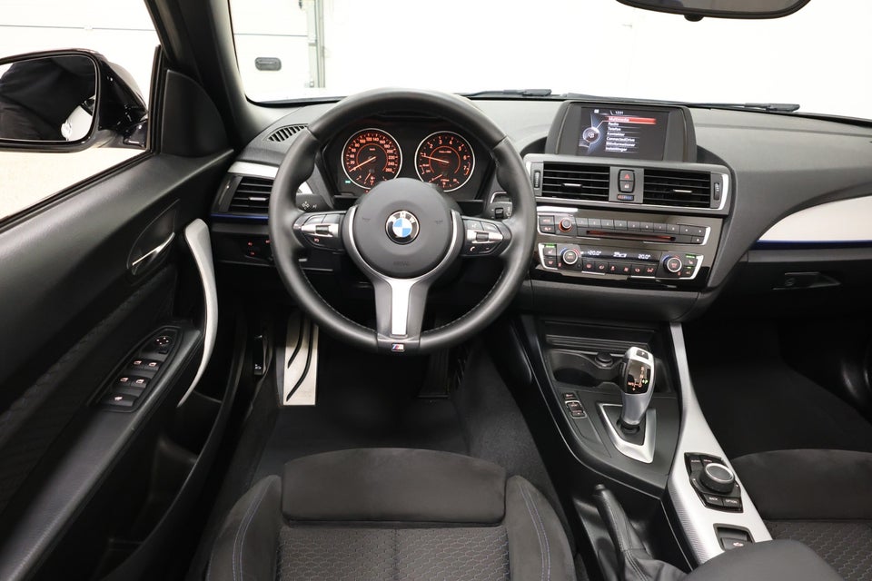 BMW 220i 2,0 Cabriolet M-Sport aut. 2d