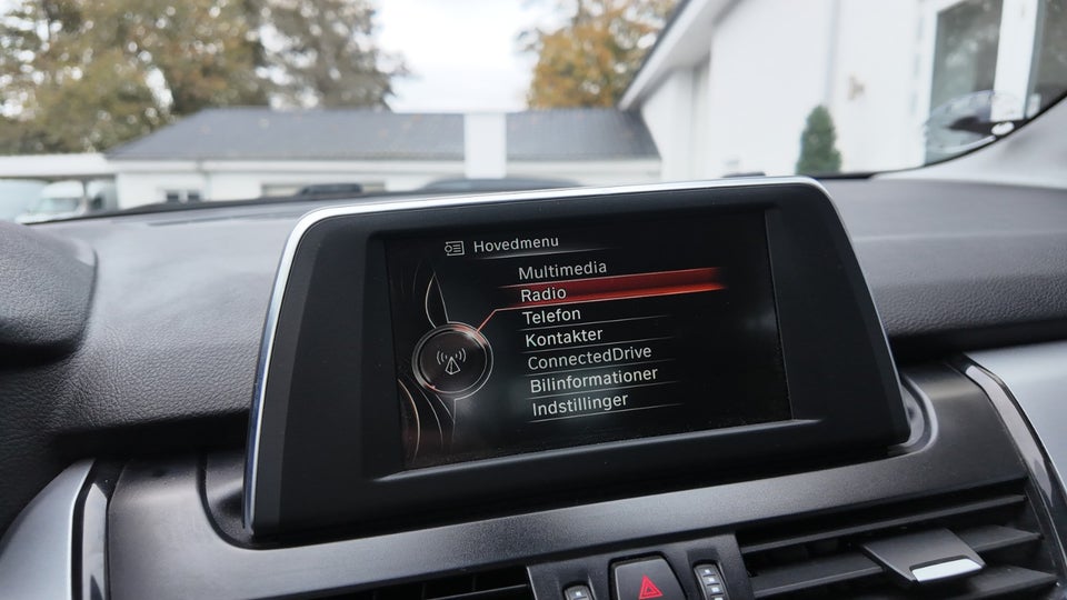 BMW 218i 1,5 Active Tourer Advantage 5d