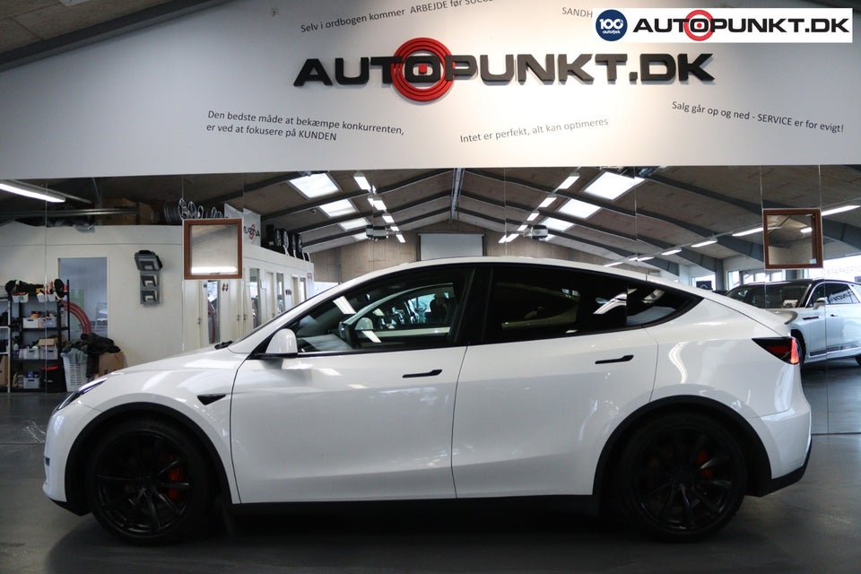 Tesla Model Y Performance AWD 5d