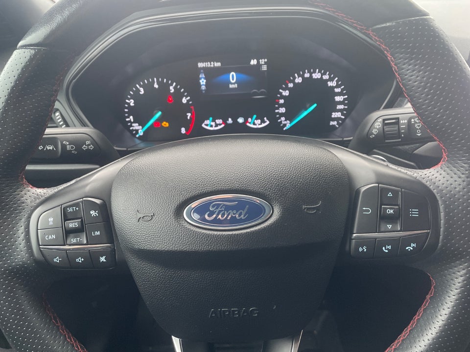 Ford Focus 1,0 EcoBoost ST-Line 5d