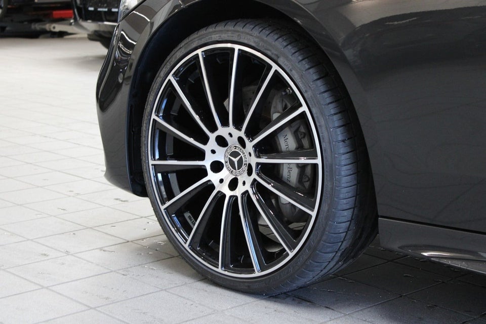 Mercedes C300 e 2,0 AMG Line stc. aut. 5d
