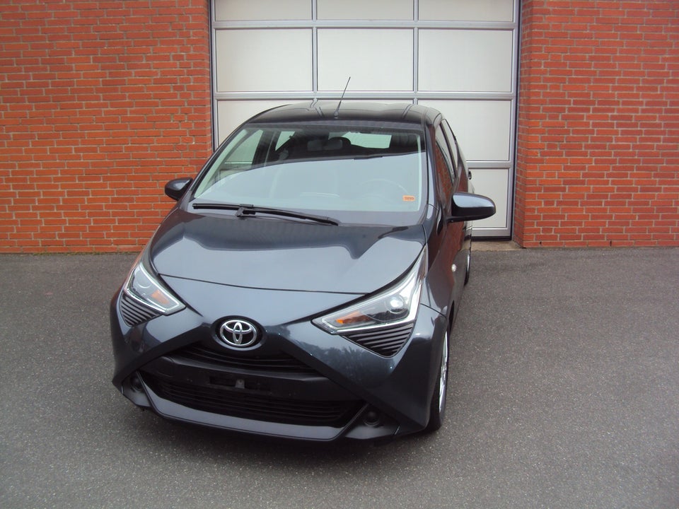 Toyota Aygo 1,0 VVT-i x-plore 5d