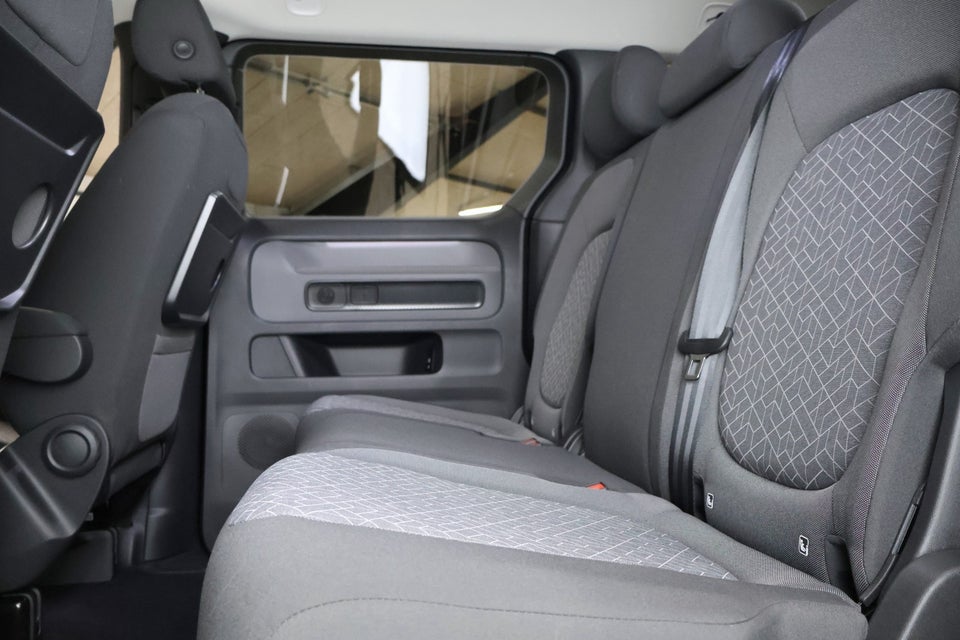 VW ID.Buzz 77 Pro SWB 5d