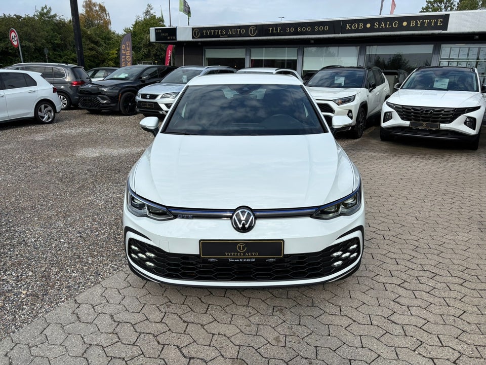 VW Golf VIII 1,4 GTE DSG 5d