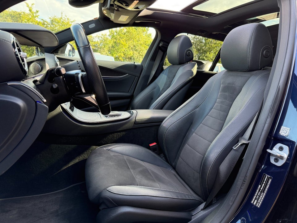 Mercedes E300 de 2,0 AMG Line stc. aut. 4Matic 5d