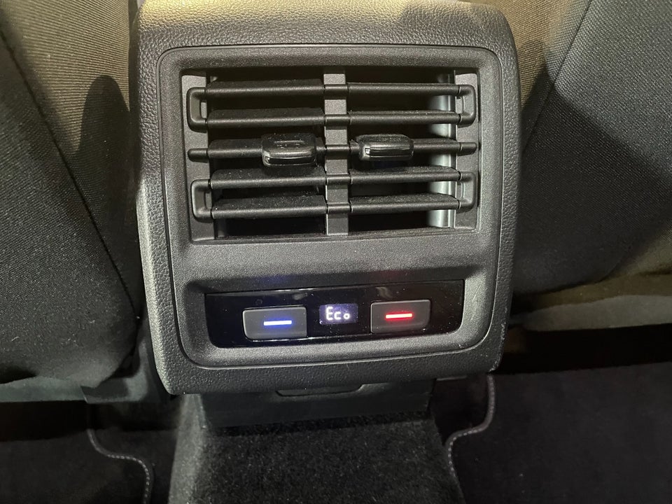 VW Golf VIII 1,4 eHybrid DSG 5d