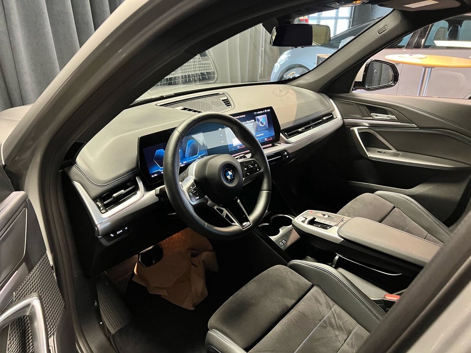 BMW iX1 eDrive20 M-Sport 5d