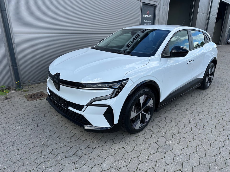 Renault Megane E-Tech 60 Equilibre 5d