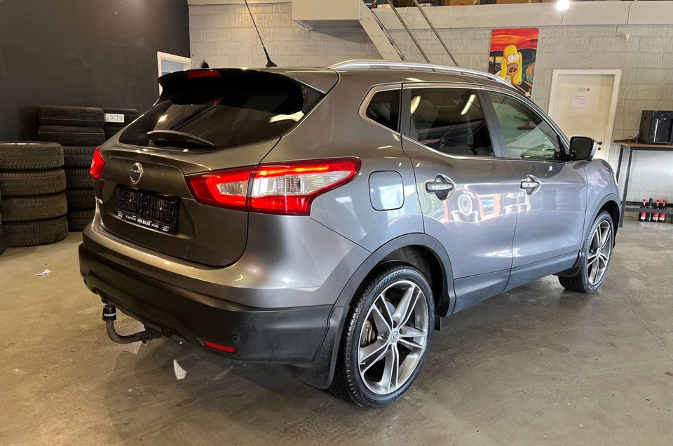 Nissan Qashqai 1,6 dCi 130 Tekna X-tr. 5d