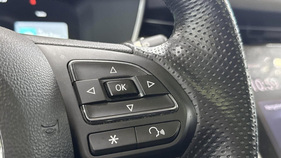 MG Marvel R Luxury 5d