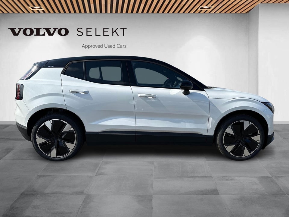 Volvo EX30 Extended Range Ultra 5d
