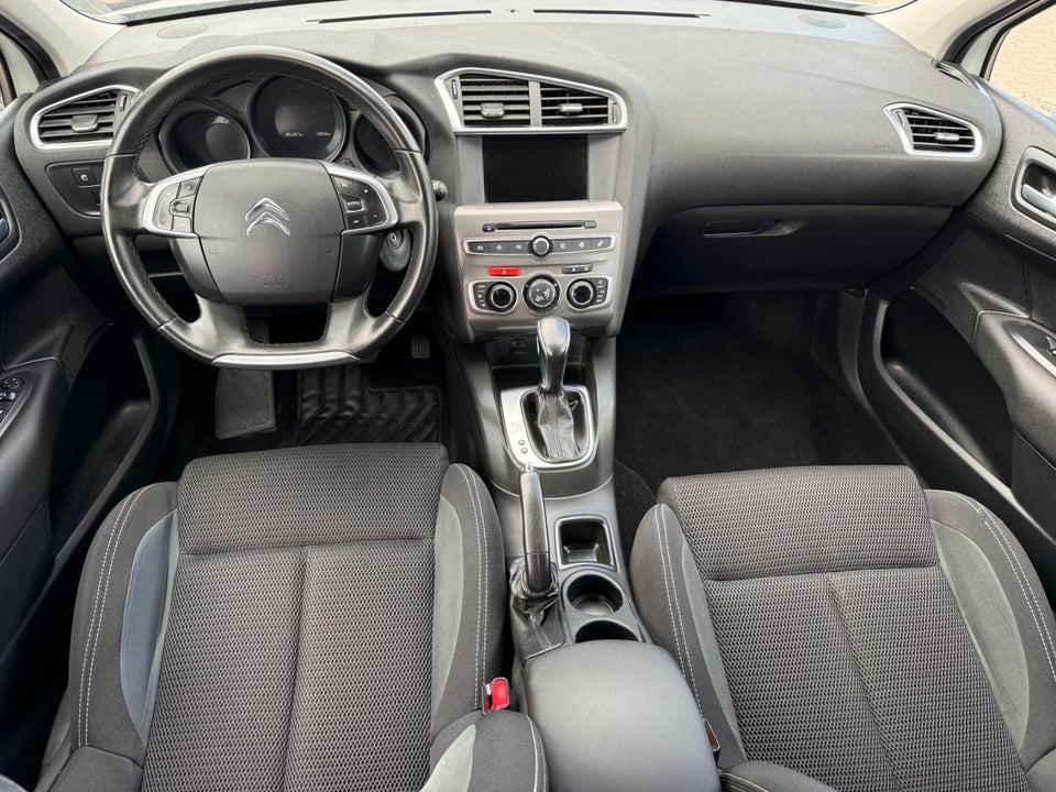Citroën C4 1,6 BlueHDi 120 Challenge EAT6 5d