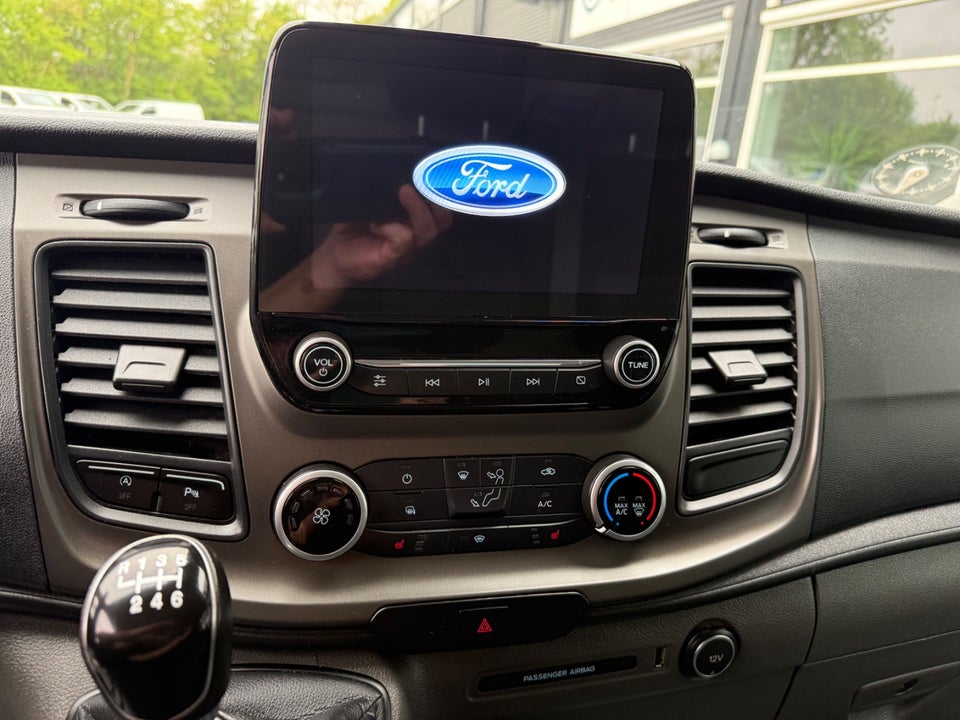 Ford Transit Custom 300 L2 2,0 TDCi 170 Trend