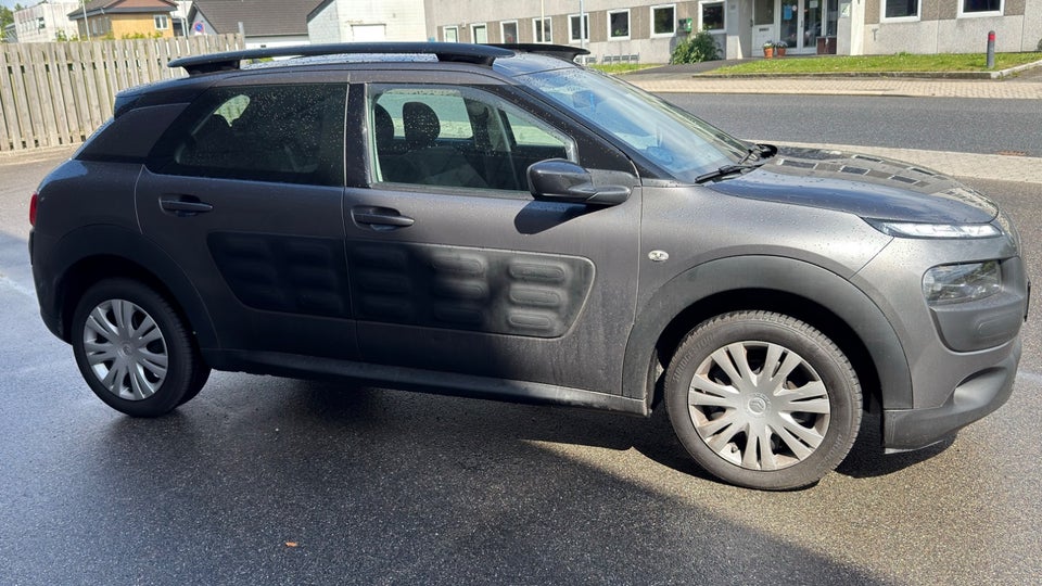 Citroën C4 Cactus 1,6 BlueHDi 100 Cool 5d
