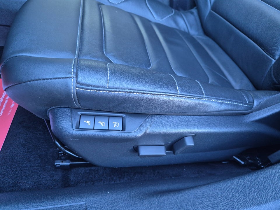 Citroën ë-C4 50 Shine Sport Van 5d