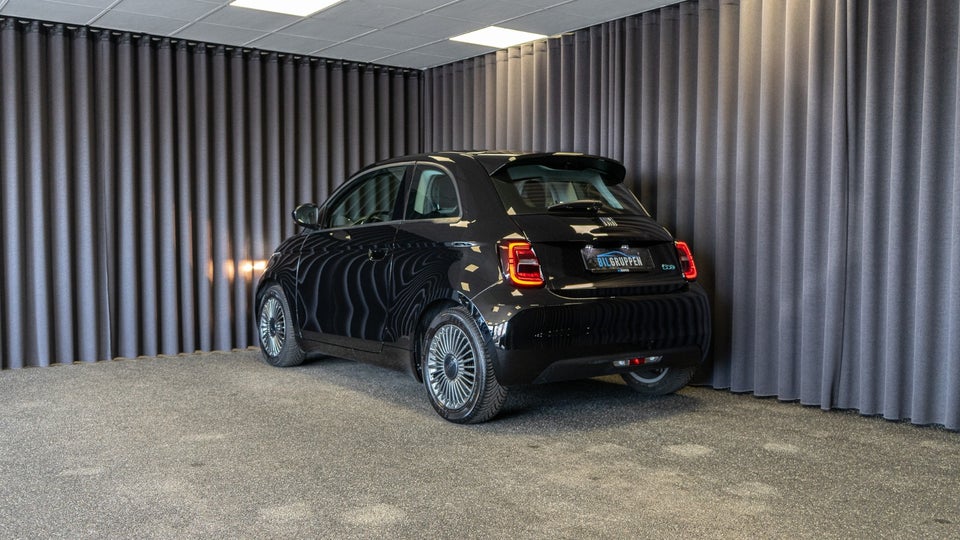 Fiat 500e 42 Icon 3d