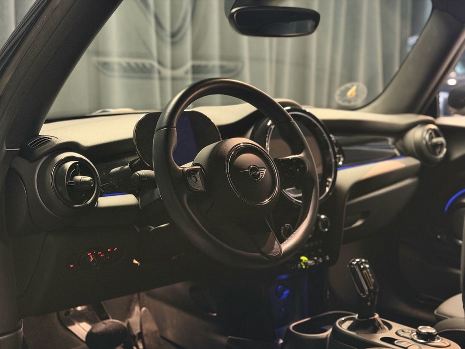 MINI Cooper SE Edition Premium 3d