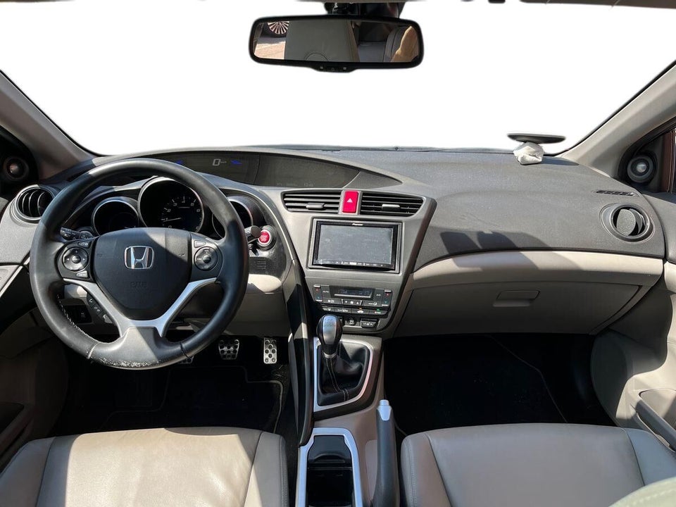 Honda Civic 1,8 i-VTEC Executive 5d