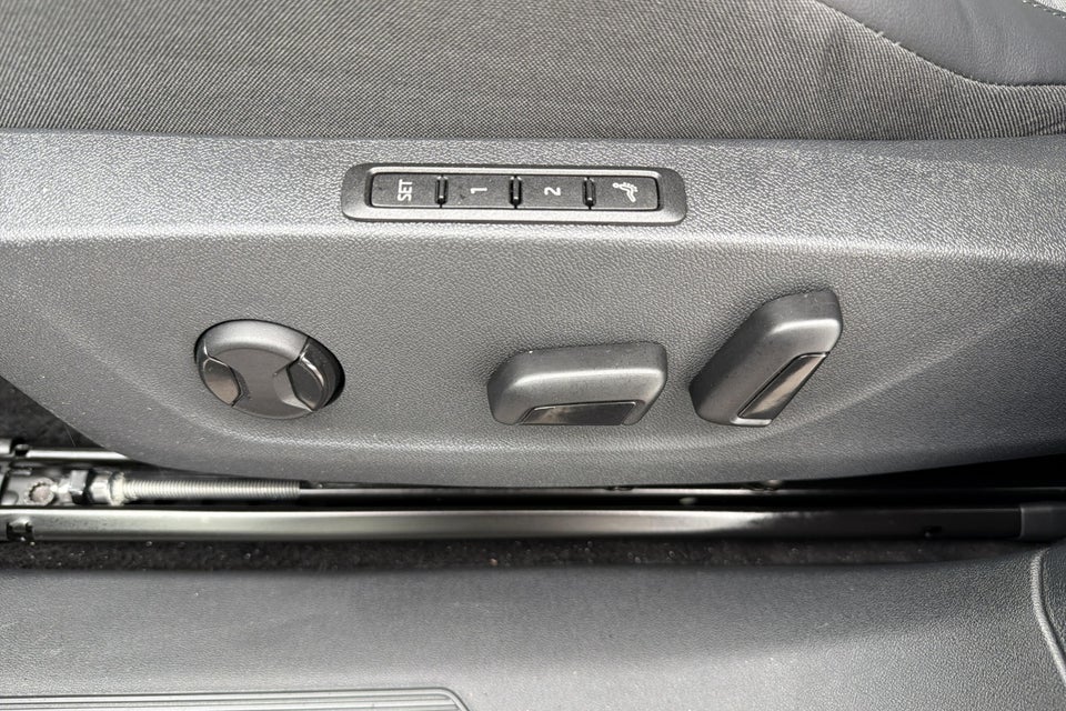 Skoda Enyaq 85 iV Premium 5d