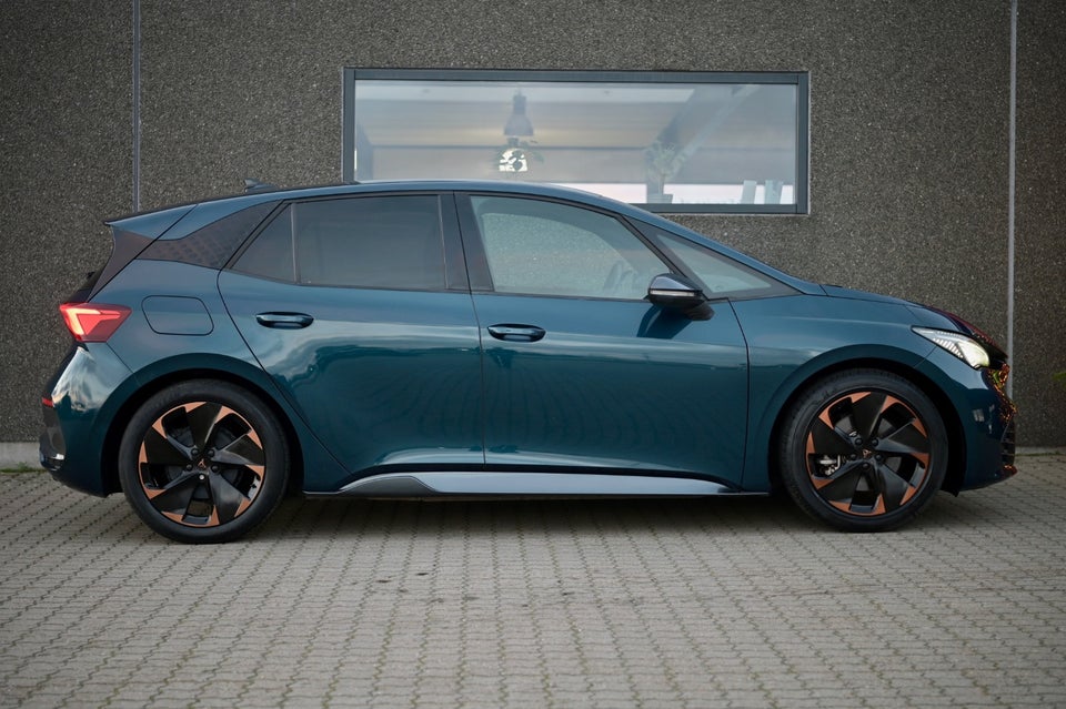 Cupra Born 58  5d