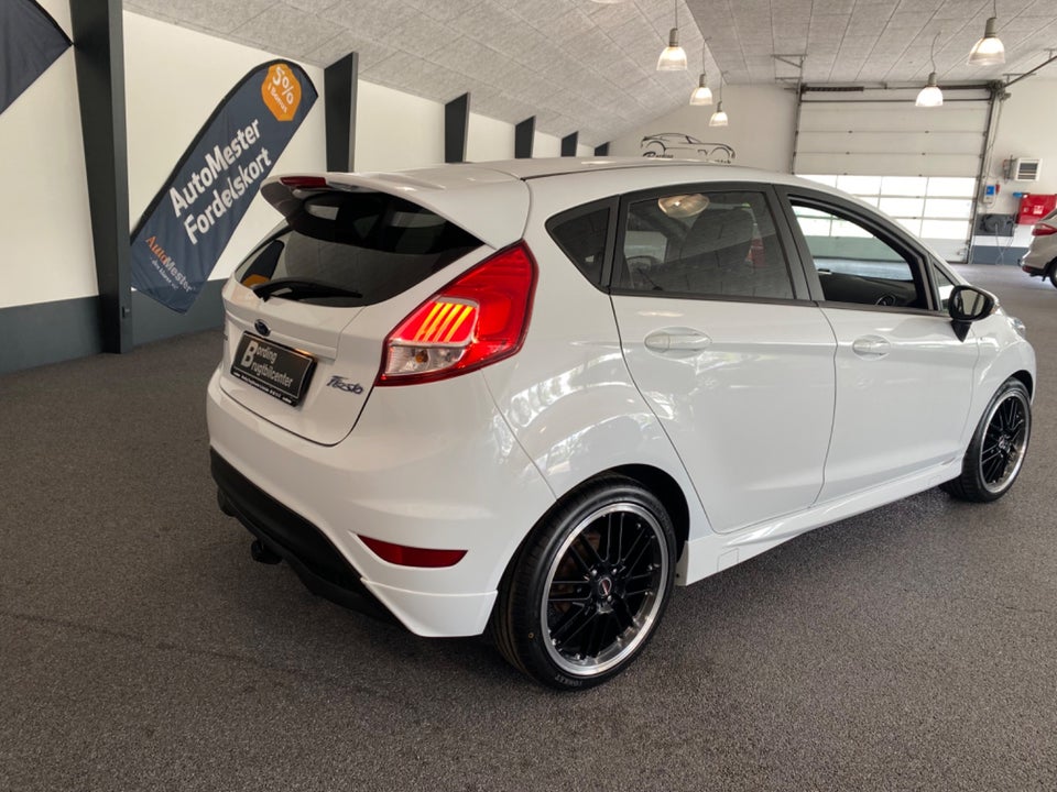 Ford Fiesta 1,0 EcoBoost ST-Line 5d