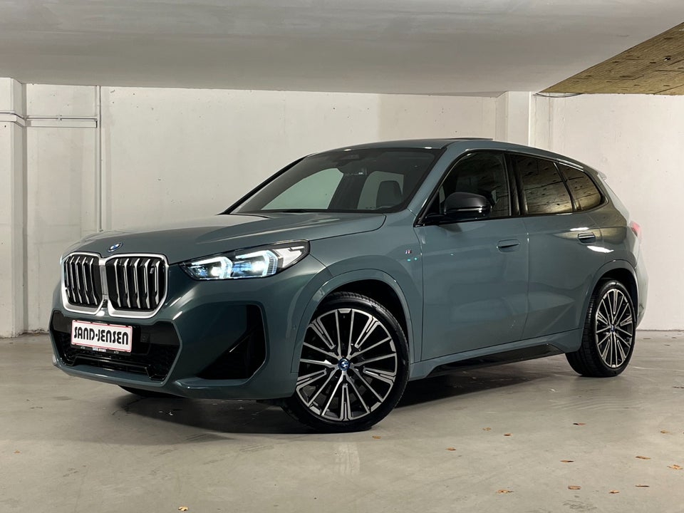 BMW iX1 xDrive30 M-Sport 5d