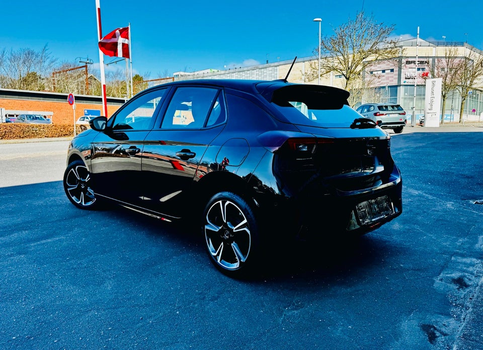 Opel Corsa 1,2 GS 5d