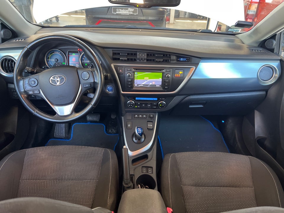 Toyota Auris 1,8 Hybrid H2+ Touring Sports CVT 5d
