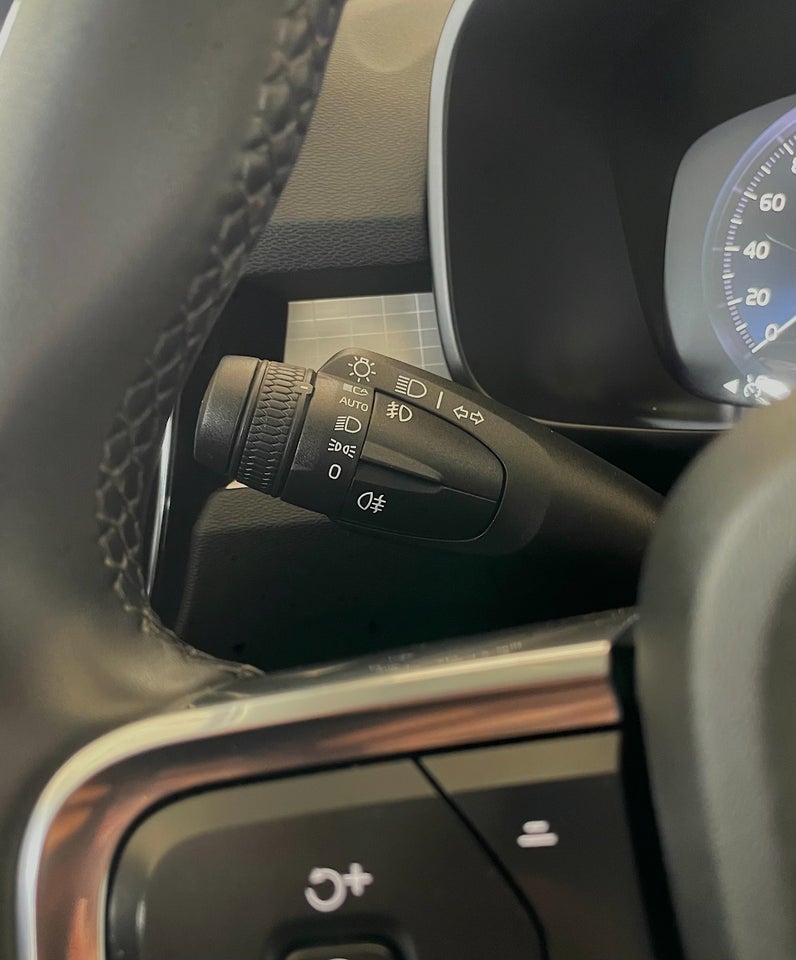 Volvo XC40 1,5 T4 Recharge Core aut. 5d