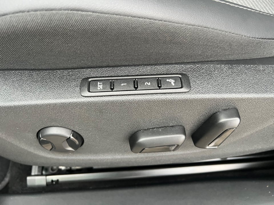 Skoda Enyaq 85 iV Premium 5d