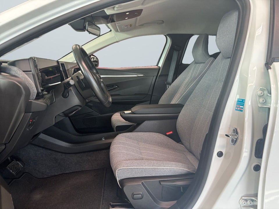 Renault Megane E-Tech 40 Equilibre 5d